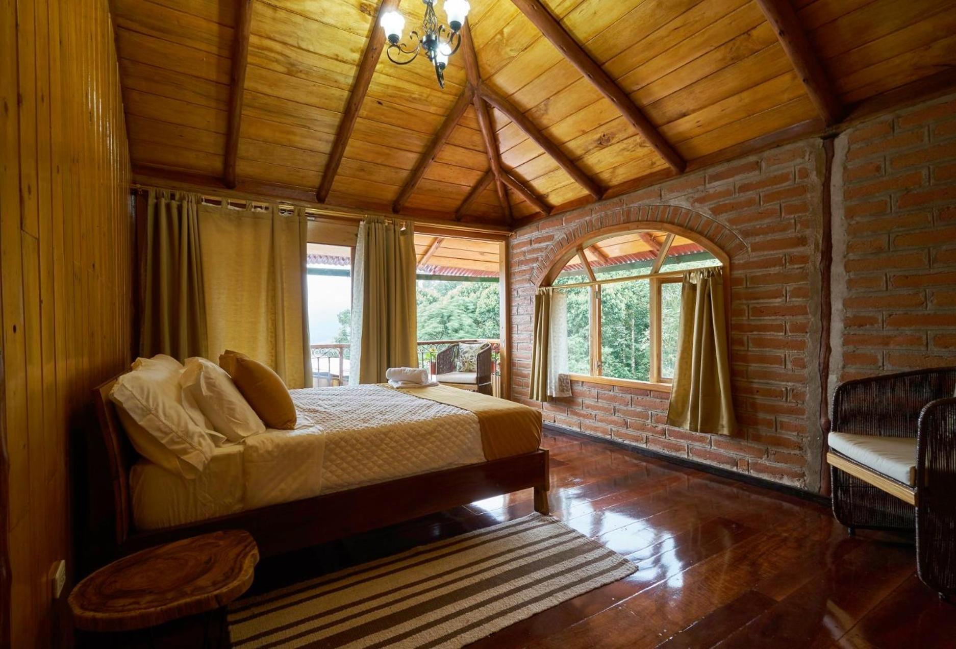 Casa De Vista Alta Hotel Миндо Екстериор снимка